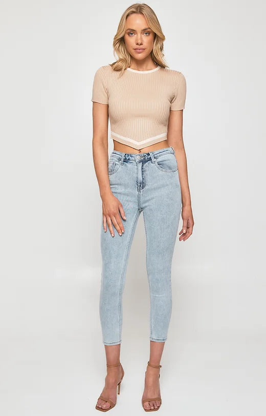 V Crop Top